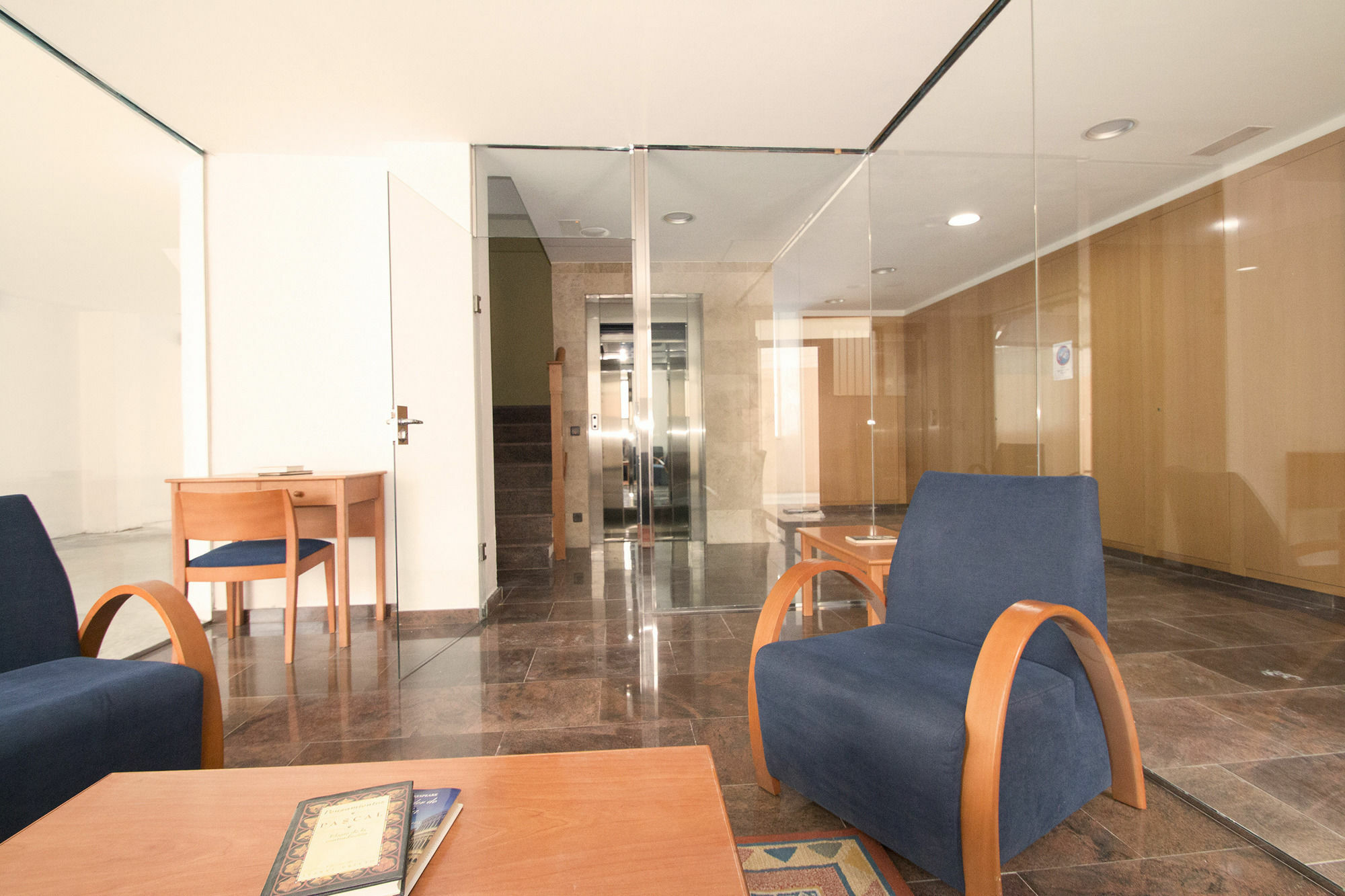 Viveros Apartments Valence Extérieur photo