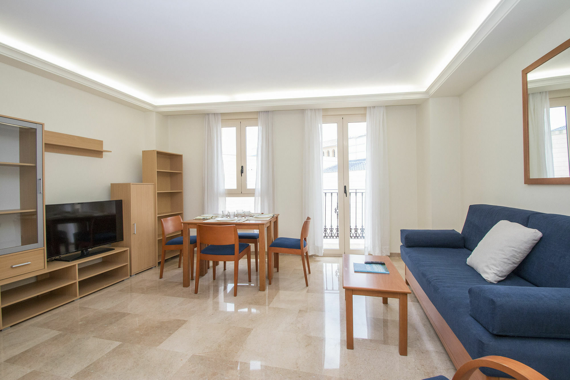 Viveros Apartments Valence Extérieur photo